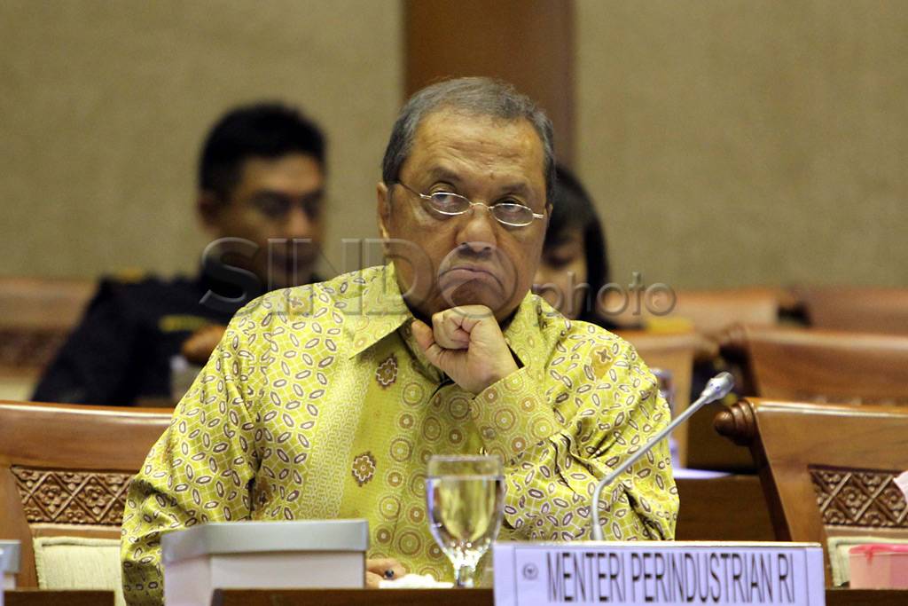 Mobil Murah, DPR sesalkan...