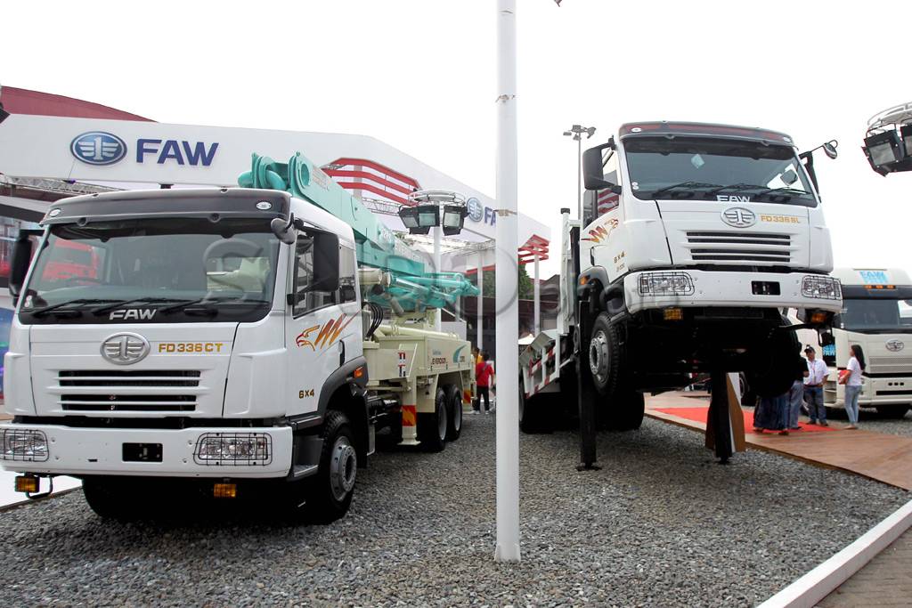 Truk FAW di IIMS