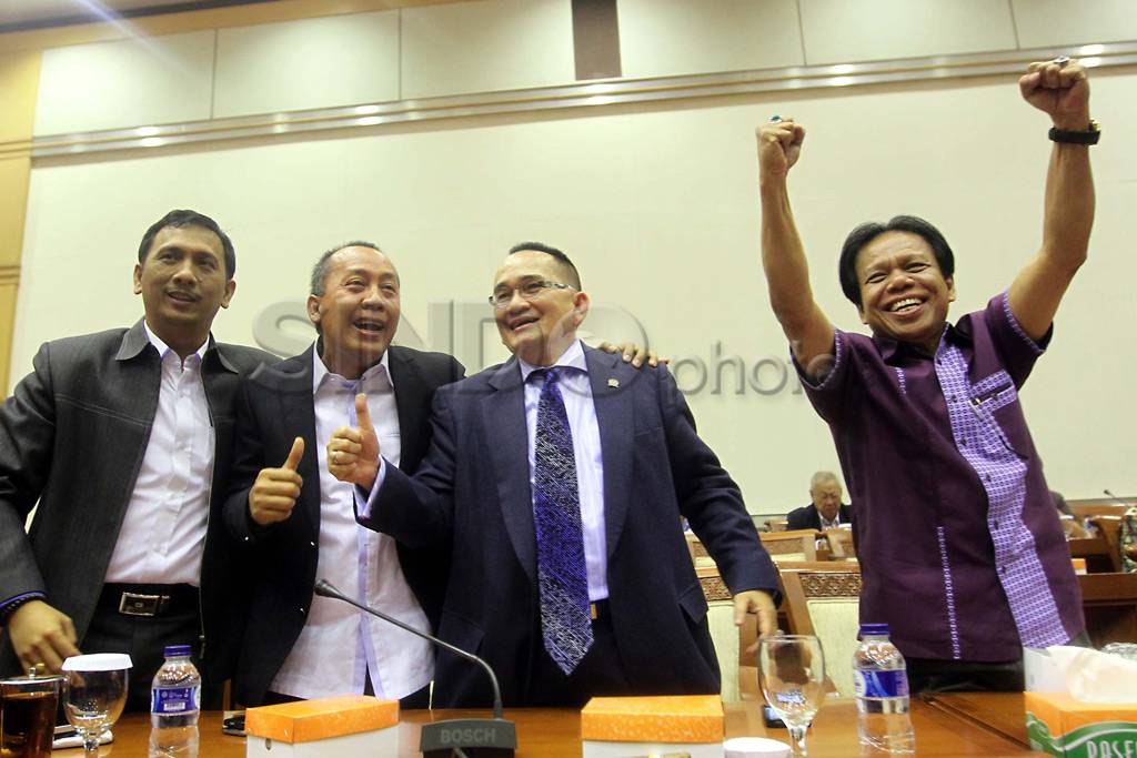 Ditolak mayoritas anggota...