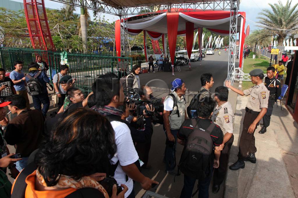 Kendaraan dilarang masuk...