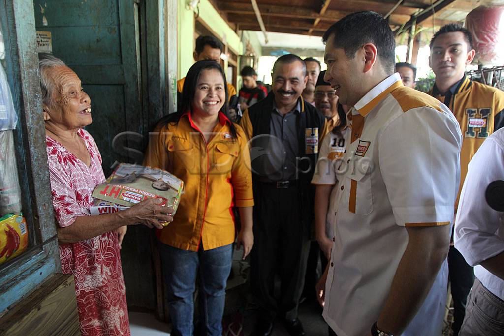 HT temui warga, dengarkan...