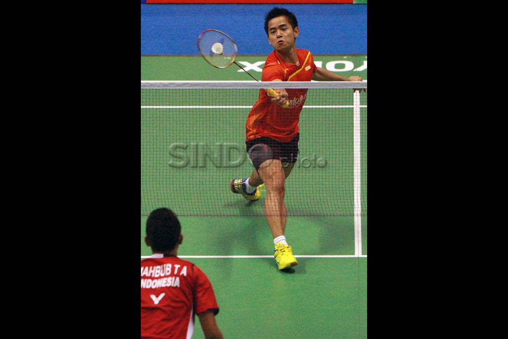 Simon Santoso melaju...