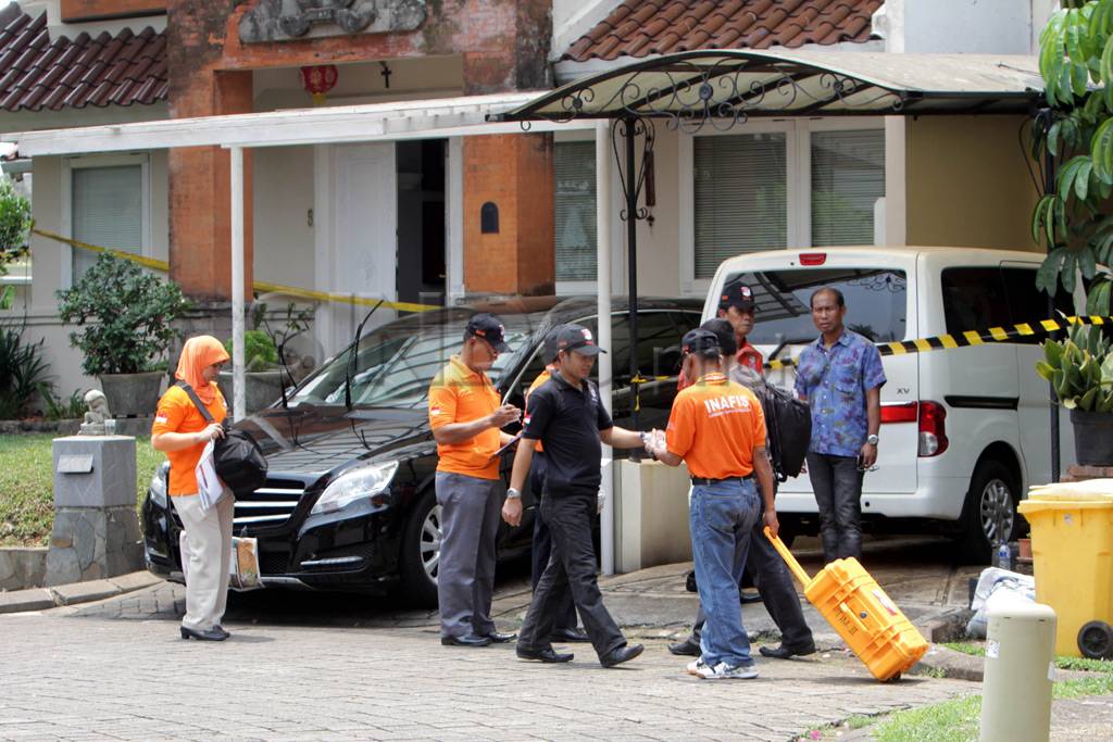 Olah TKP lokasi pelemparan...