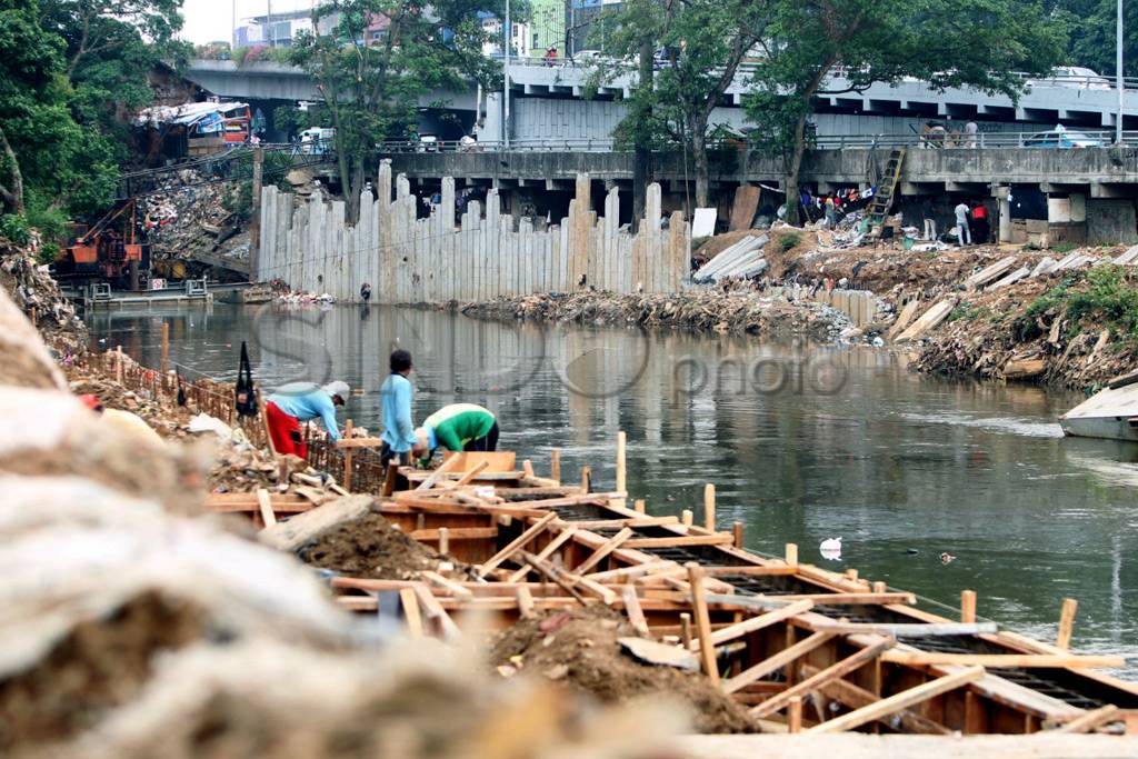 Pelebaran Sungai Ciliwung