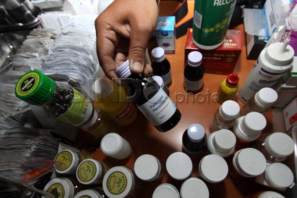 Dokter kandungan gadungan...