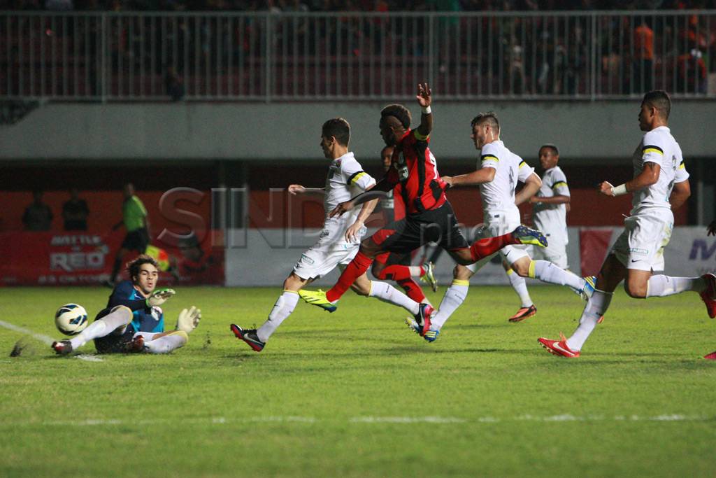 Persipura jinakkan Santos...