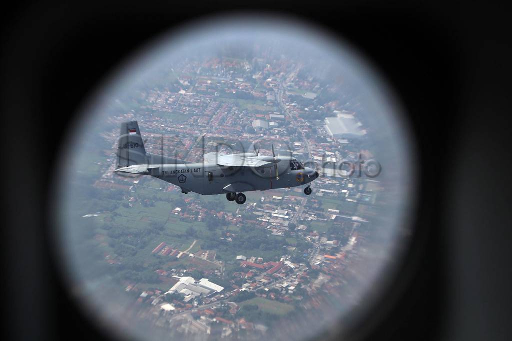 Formasi udara Hiu Flight...