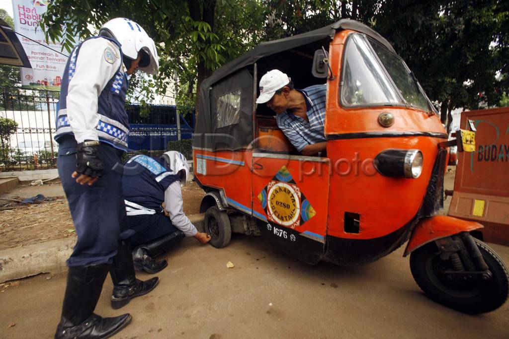 Operasi cabut pentil...