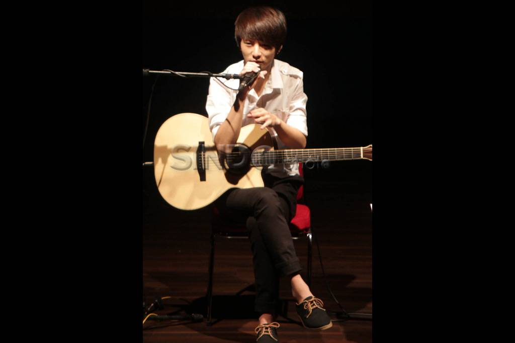 Gitaris muda Korea Sungha...