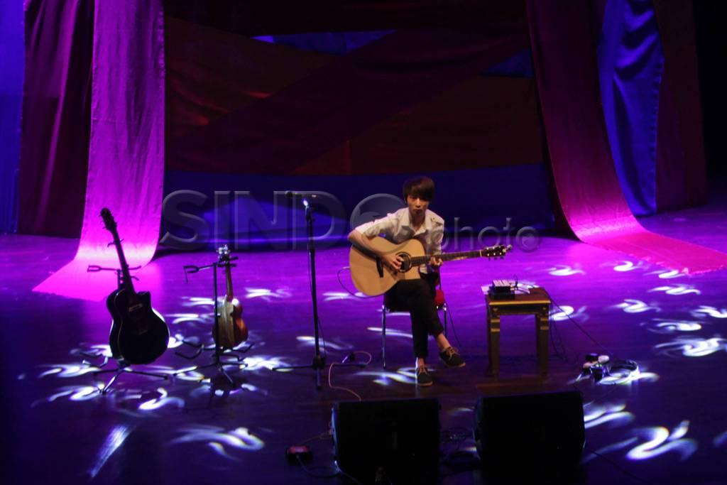 Gitaris muda Korea Sungha...