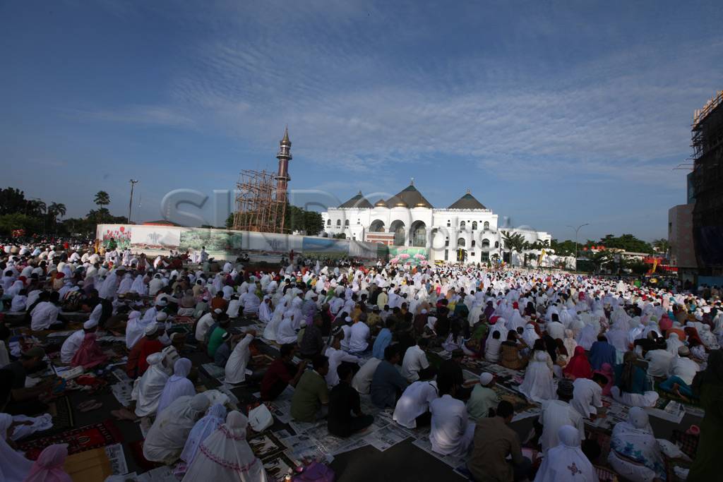Usai Sholat Ied, sampah...