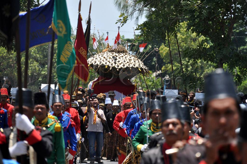 Gerebek Besar Kasunanan...