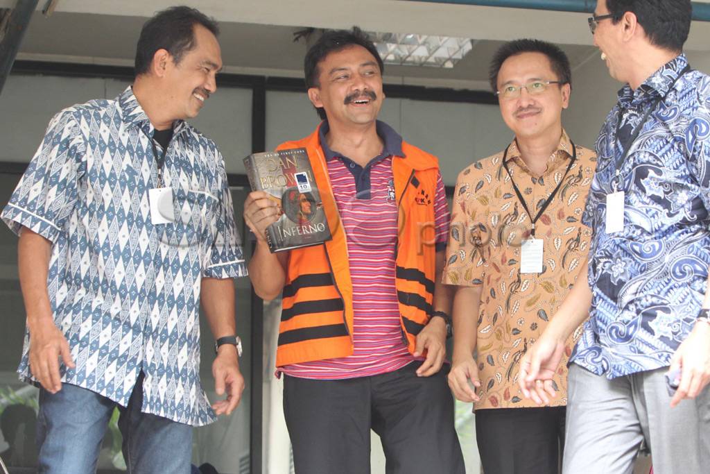Andi mallarangeng dikunjungi...