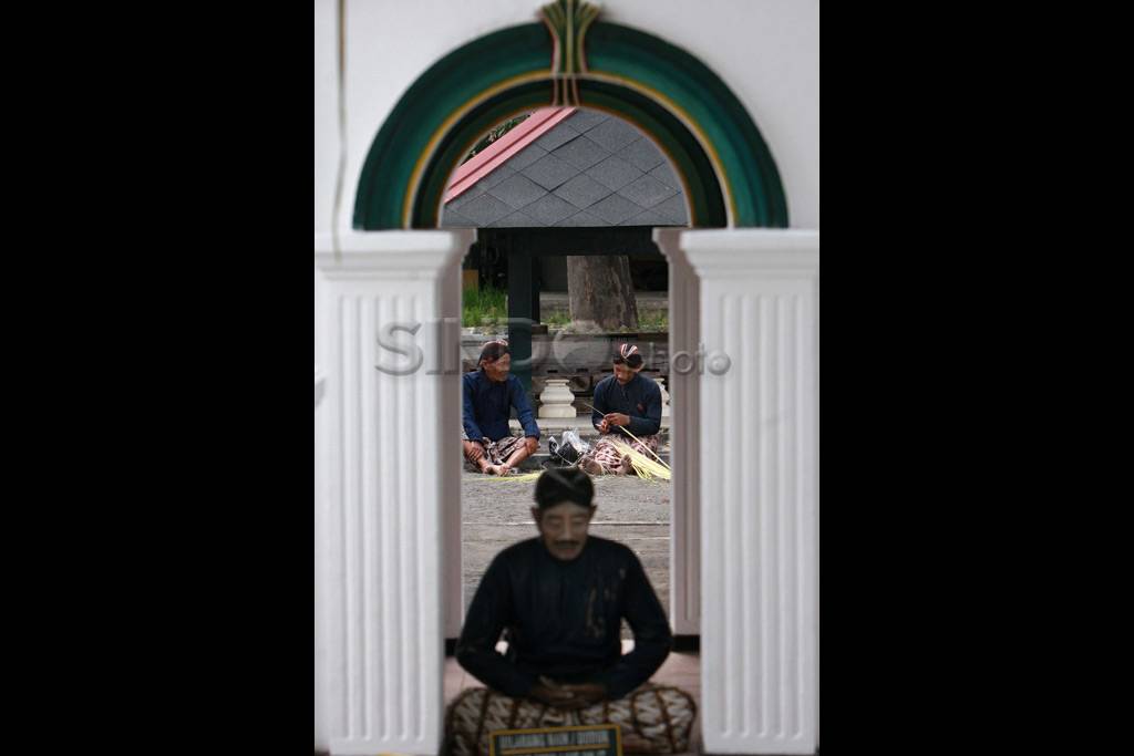 Royal Wedding, Abdi...