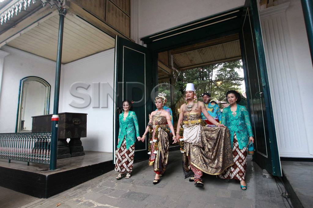 Pernikahan Agung Keraton...