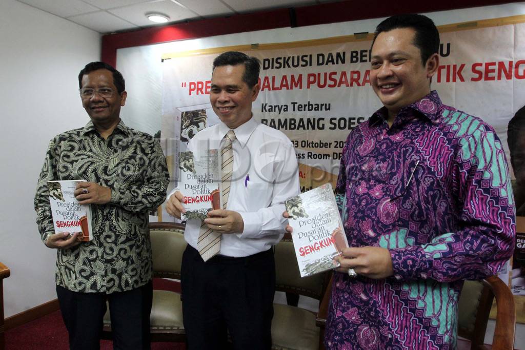 Peluncuran buku politik...
