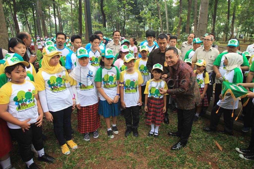 Menhut Zulkifli Hasan...