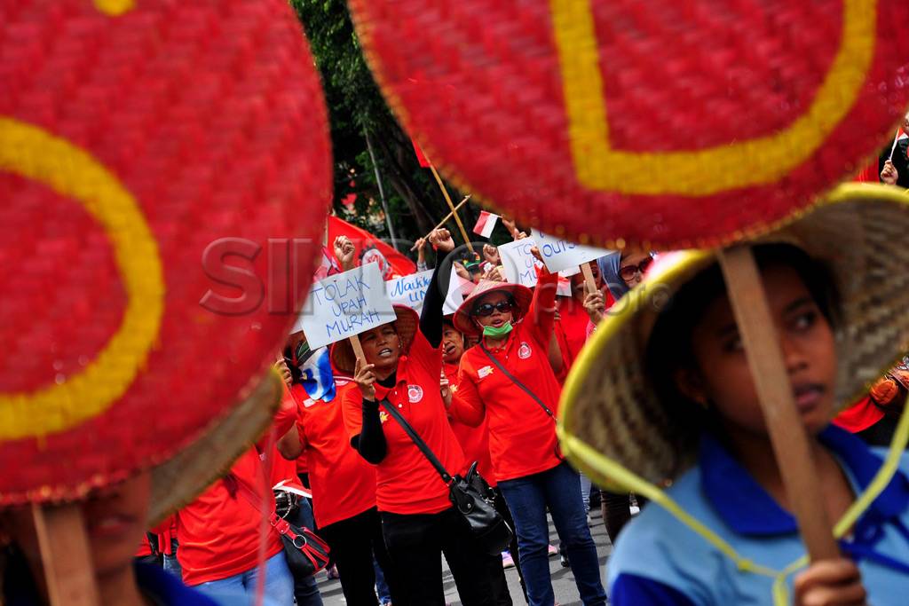 Demo buruh di Surabaya...