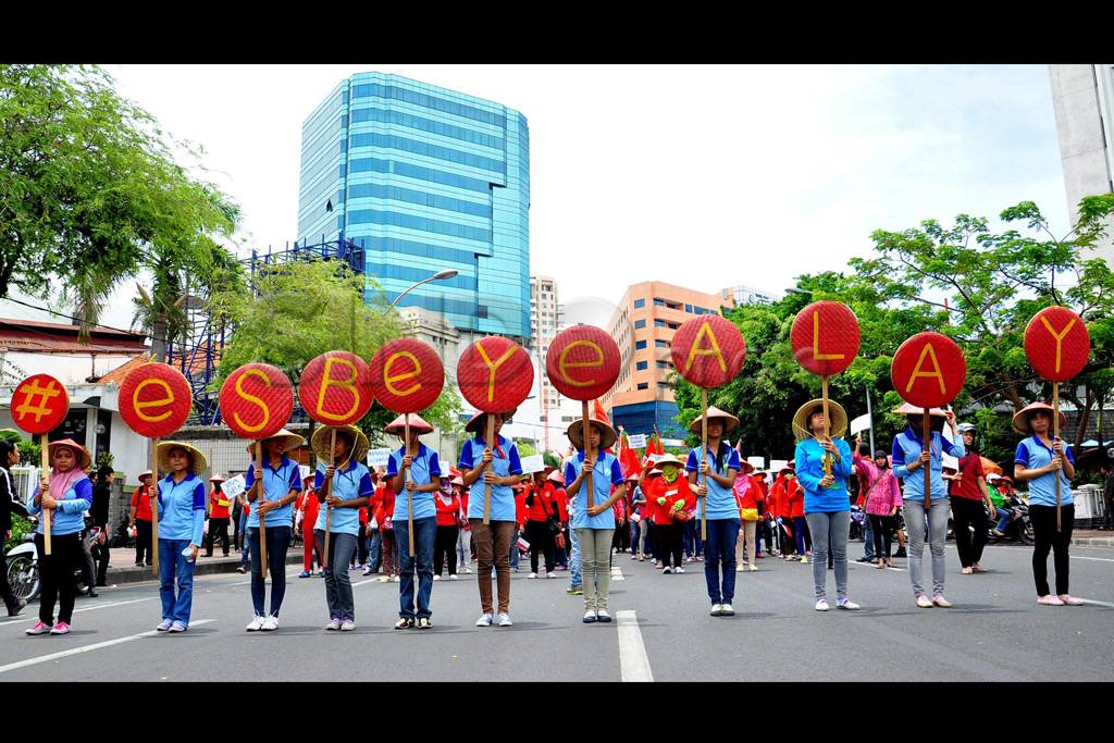 Demo buruh di Surabaya...