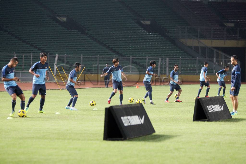 Latihan Timnas Senior...