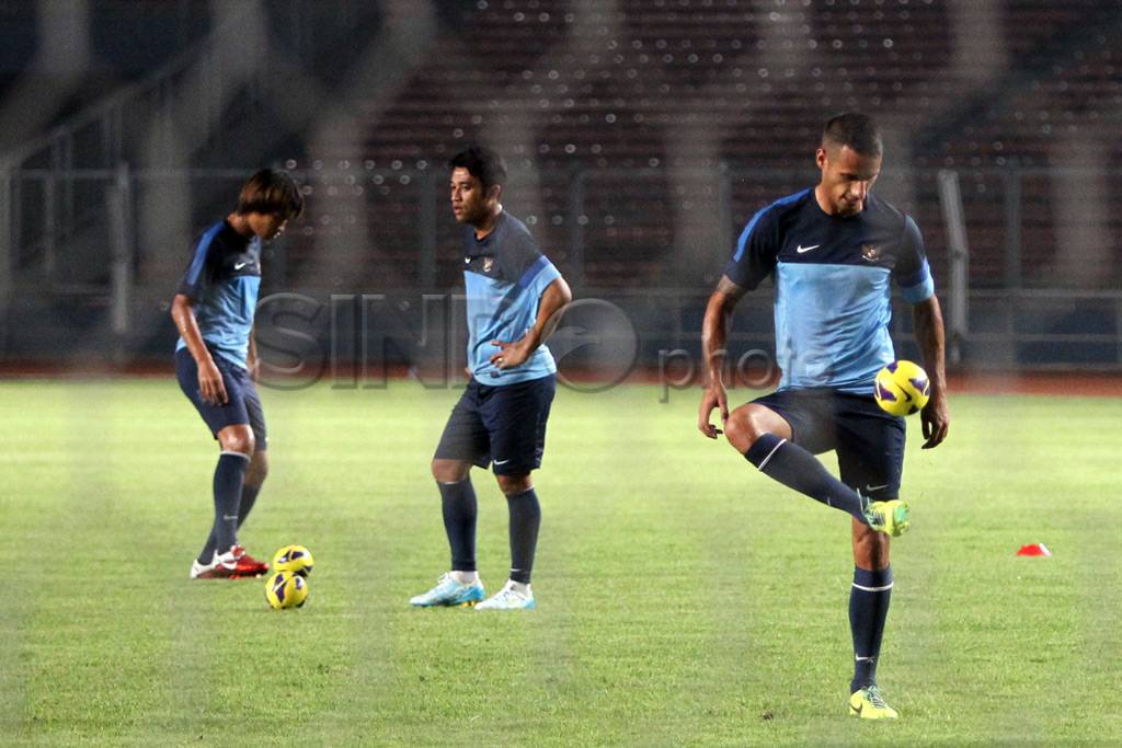 Latihan Timnas Senior...