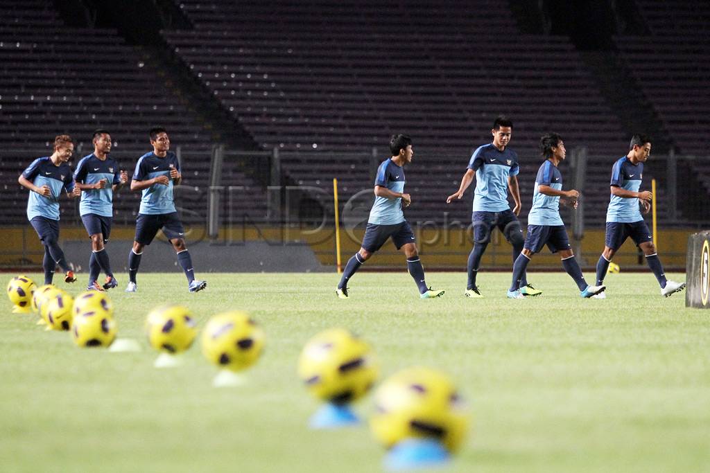 Latihan Timnas Senior...