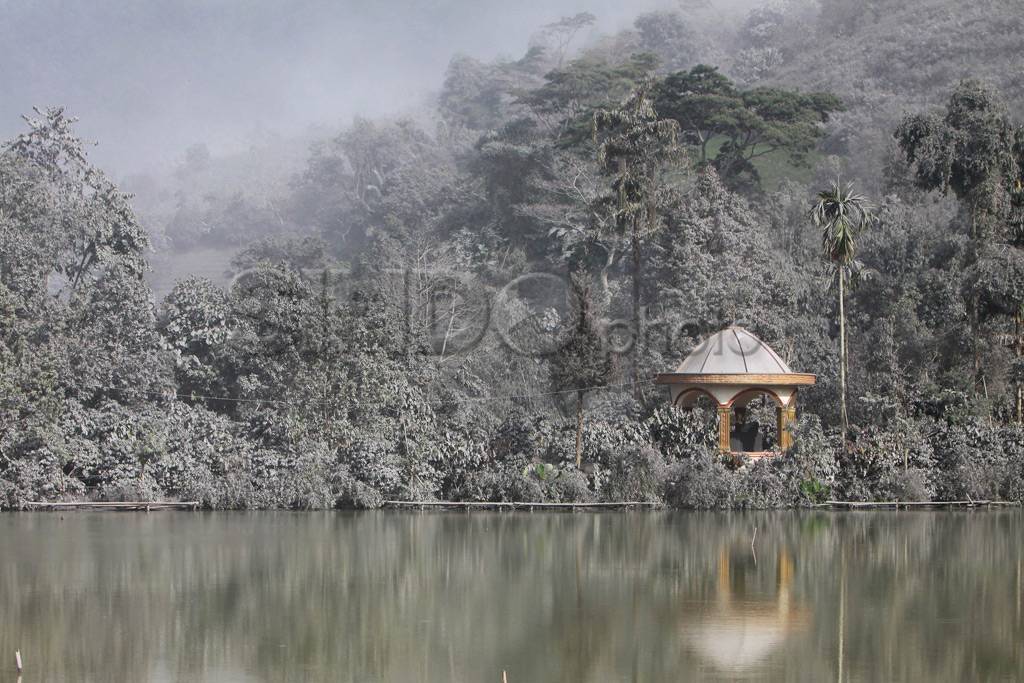 Gunung Sinabung kembali...
