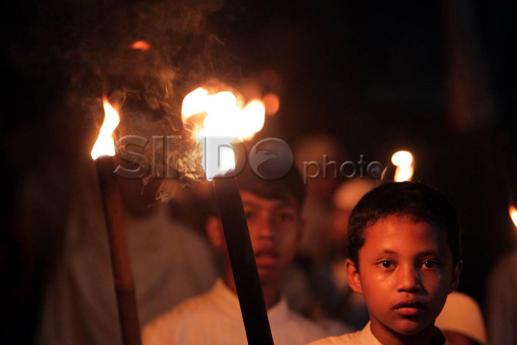 Pawai Obor meriahkan...