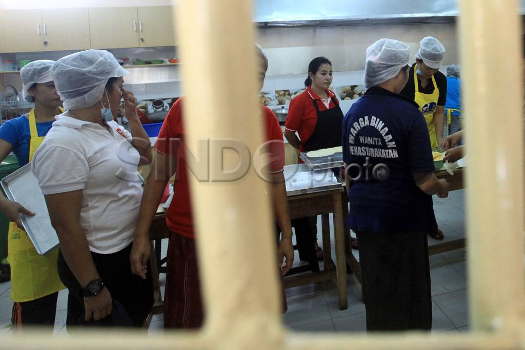 Kue olahan warga binaan...