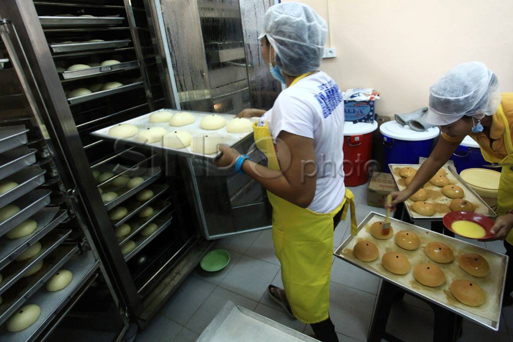 Kue olahan warga binaan...