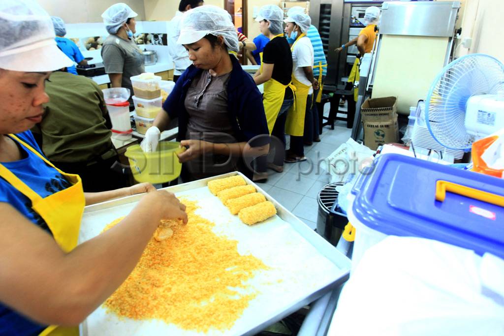Kue olahan warga binaan...
