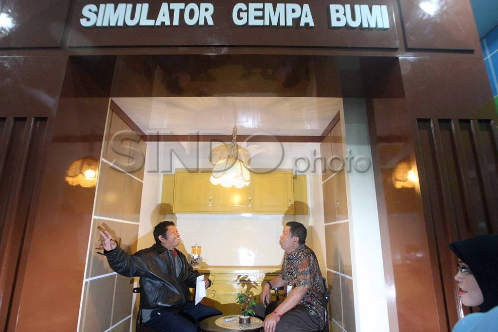 Simulator Gempa, sarana...