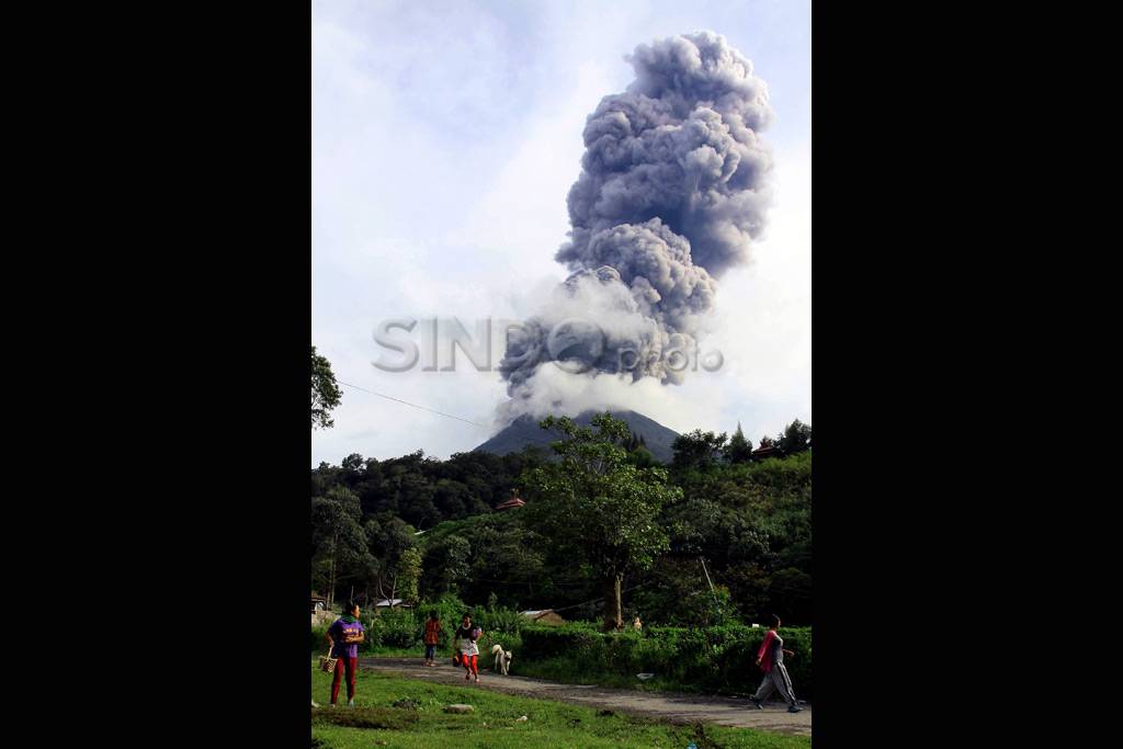 Erupsi kelima Gunung...