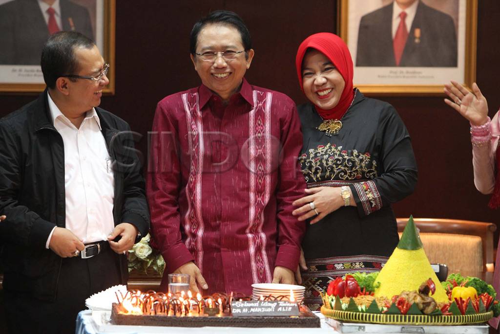 Potong tumpeng, Marzuki...