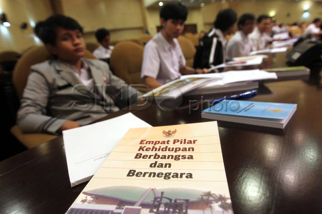 Ratusan siswa ikuti...