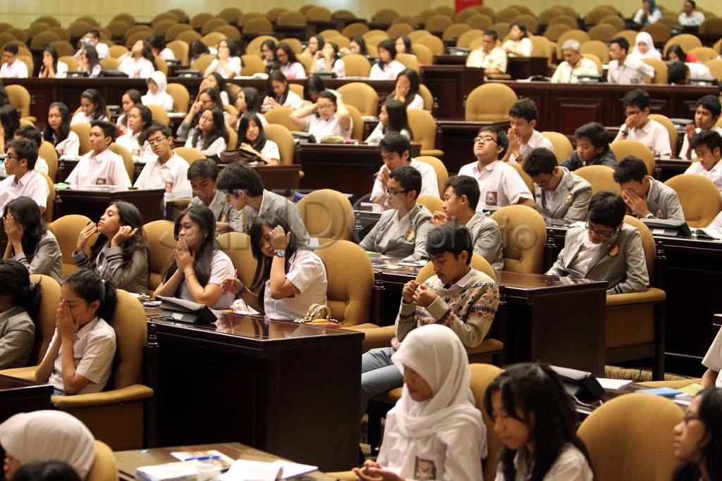 Ratusan siswa ikuti...