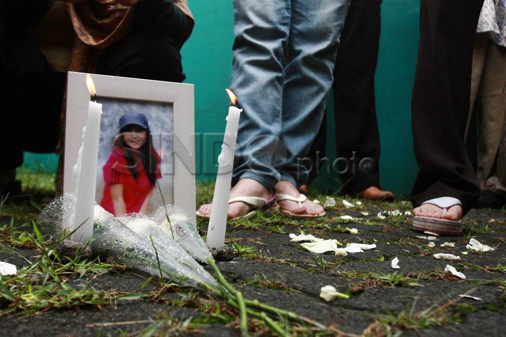 Keluarga Sisca Yofie...