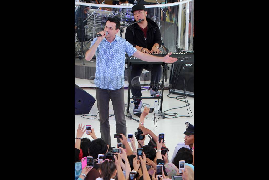 Tommy Page sapa fans...