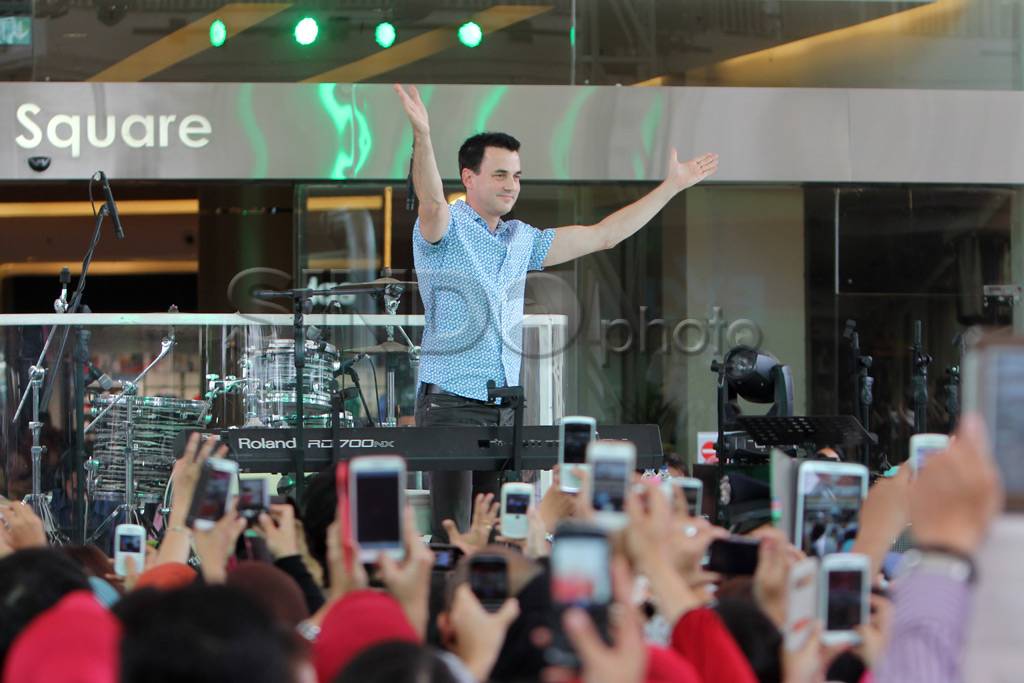Tommy Page sapa fans...