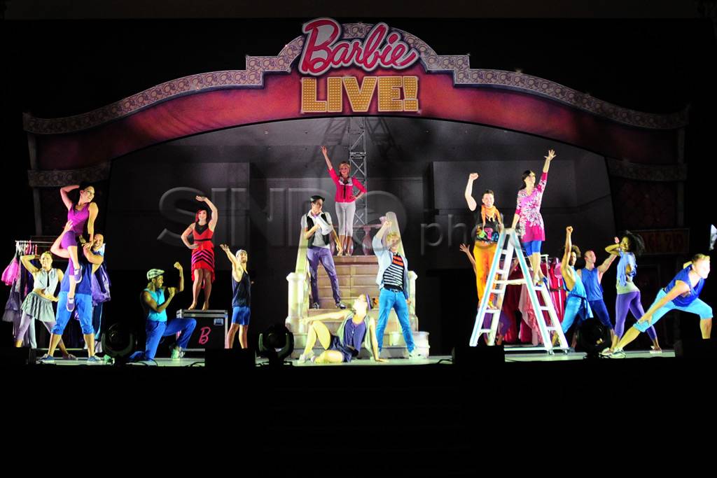 Barbie Live Show tampil...