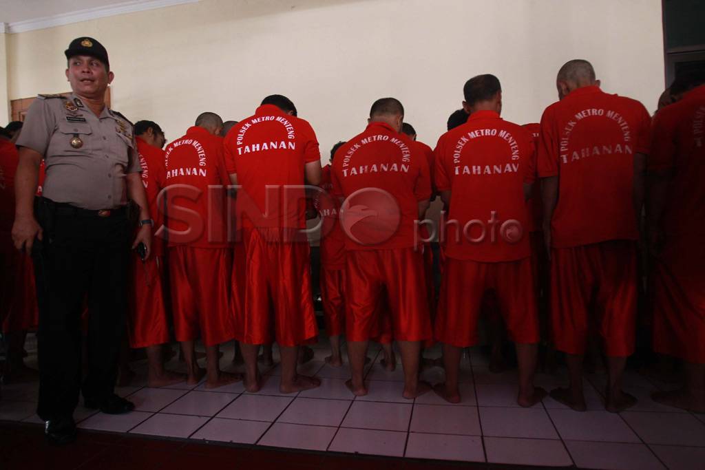 Petugas amankan 21 tersangka...