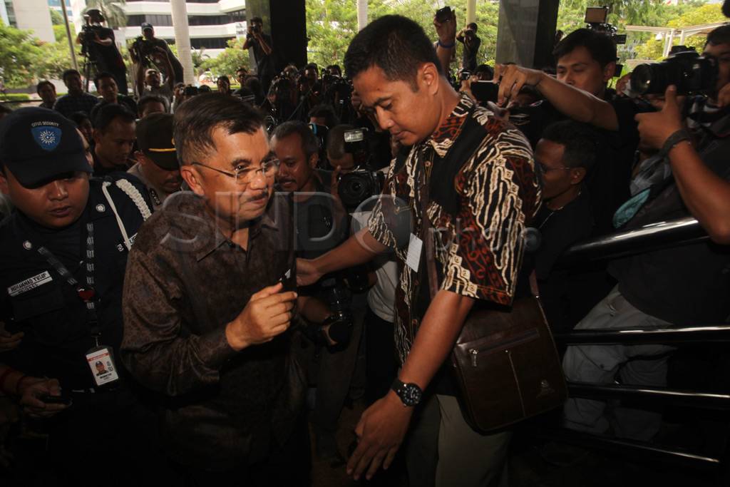 Jusuf Kalla penuhi panggilan...
