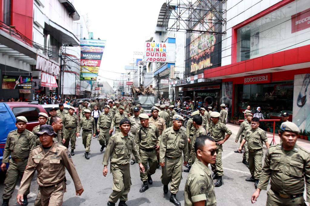 Razia PKL di Kawasan...