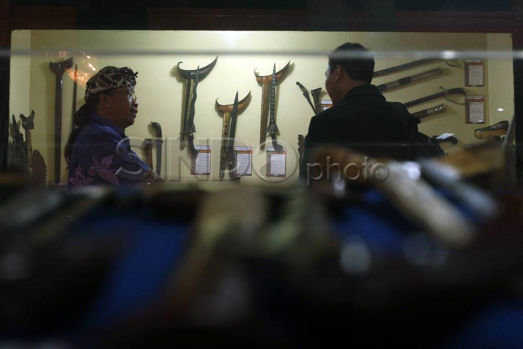 Keris raksasa Kolokinantang...