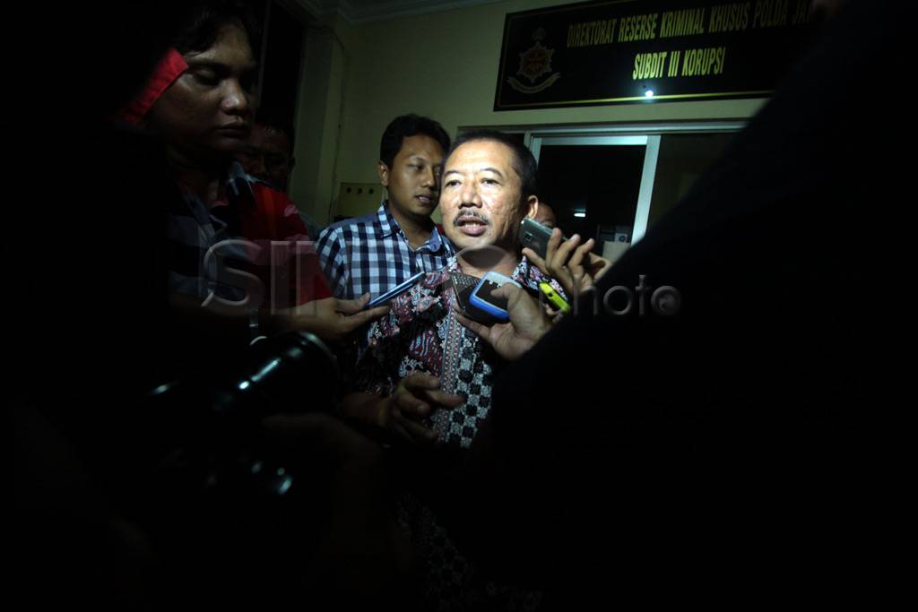 Diperiksa 8 jam, Bambang...