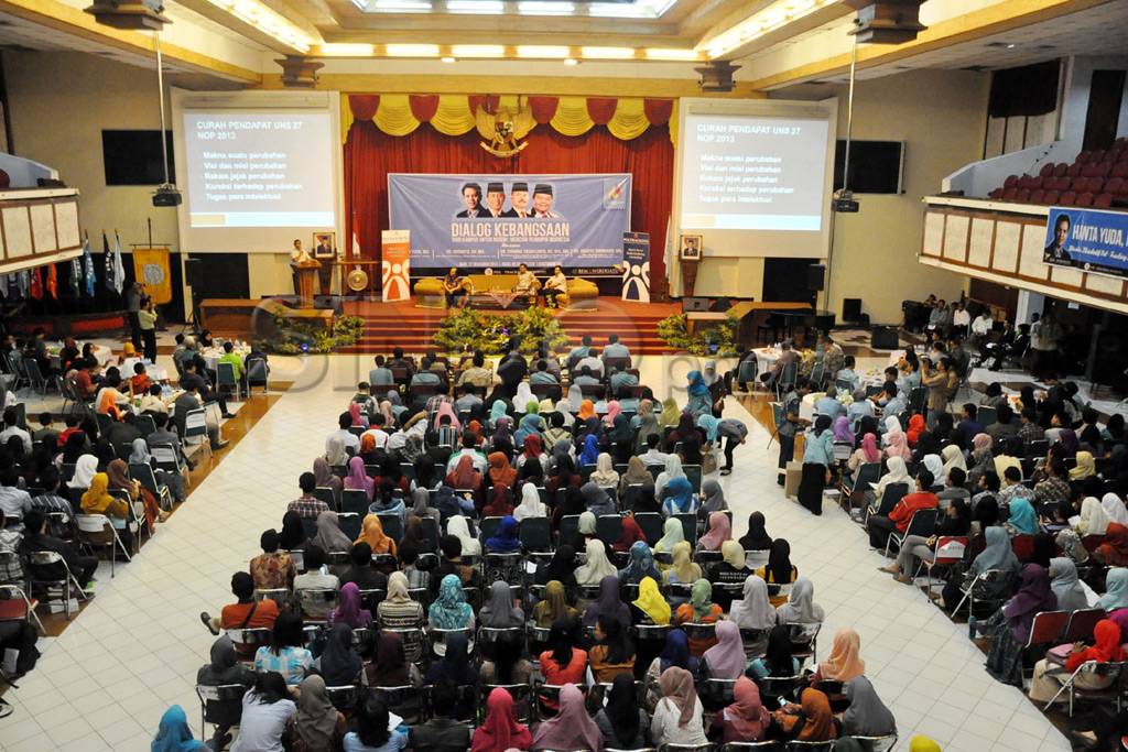 Wiranto ajak mahasiswa...