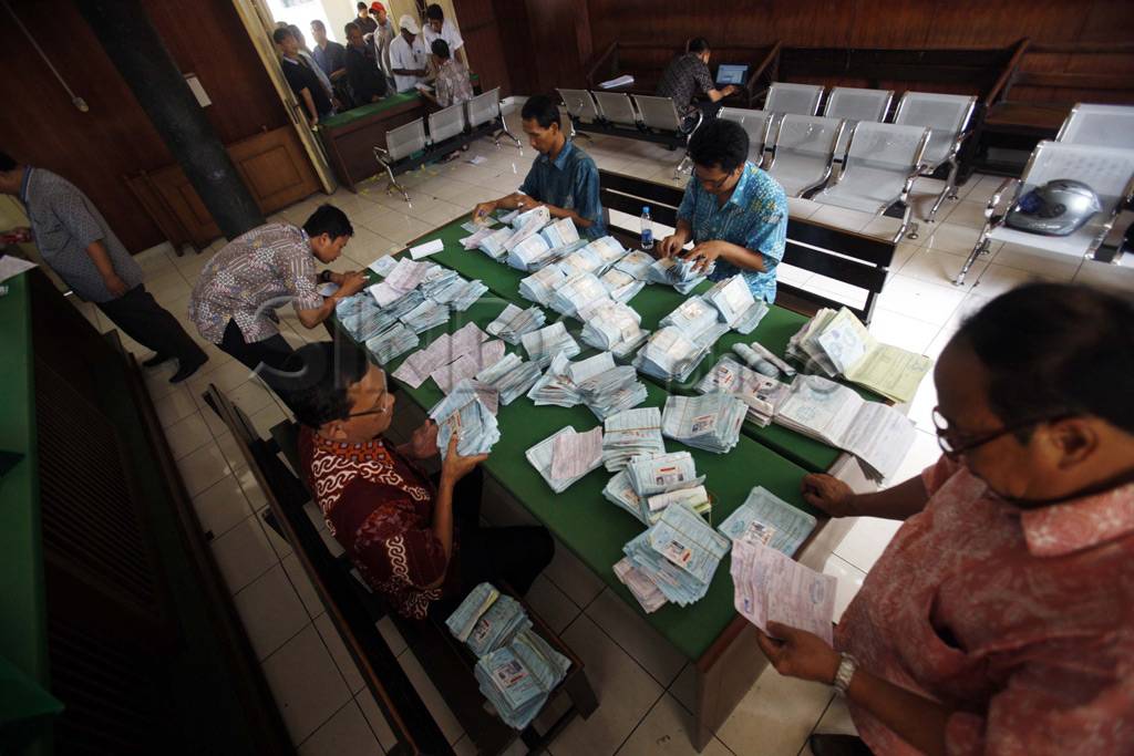 Antrean sidang pelanggar...