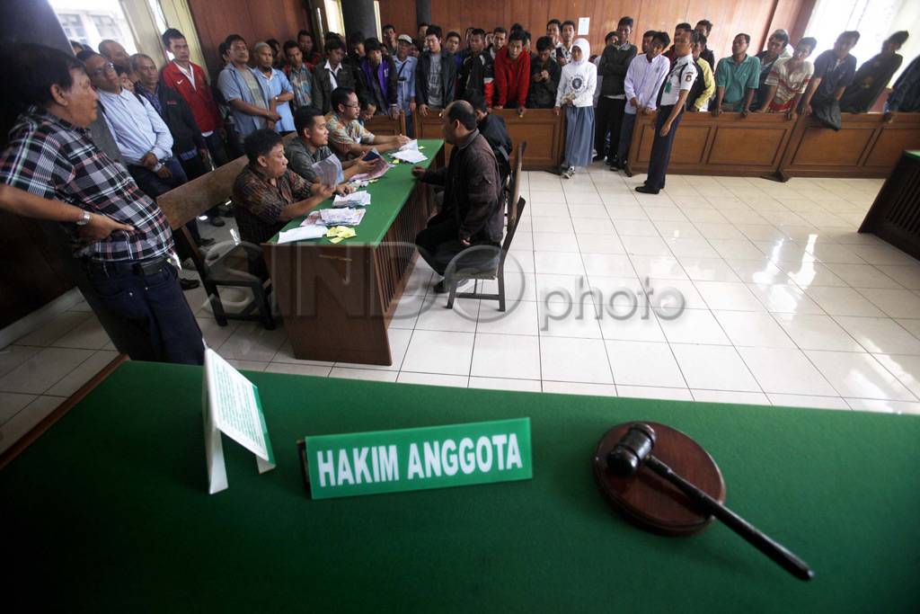Antrean sidang pelanggar...