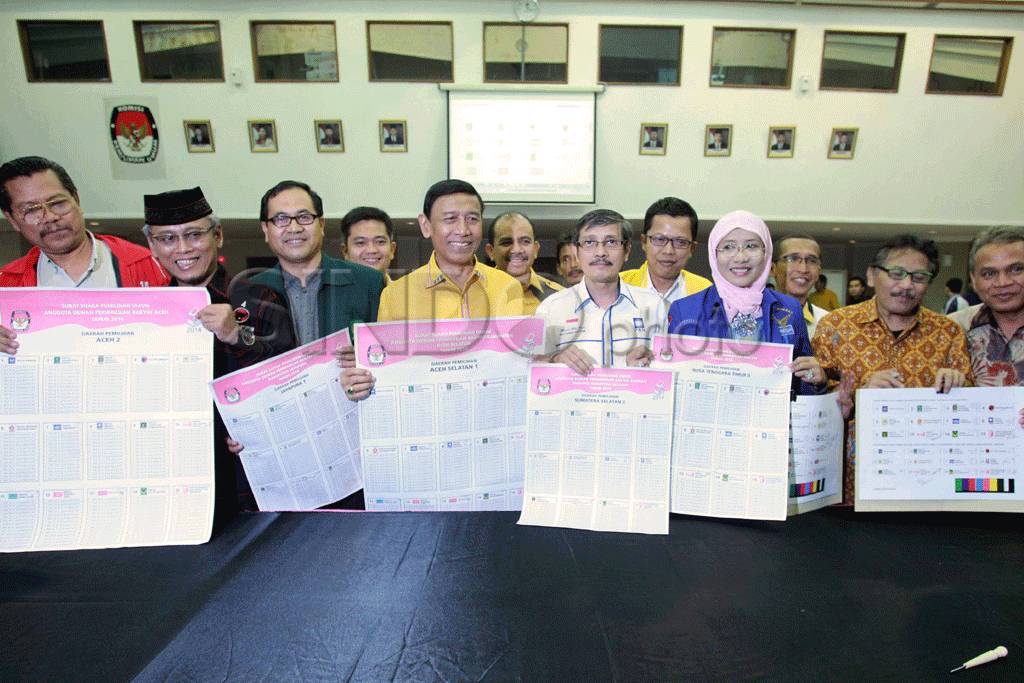 Penandatanganan surat...