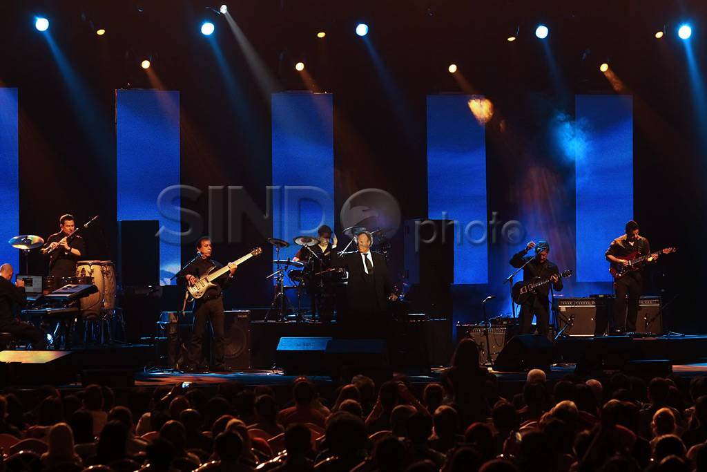 Dibuka James Ingram,...